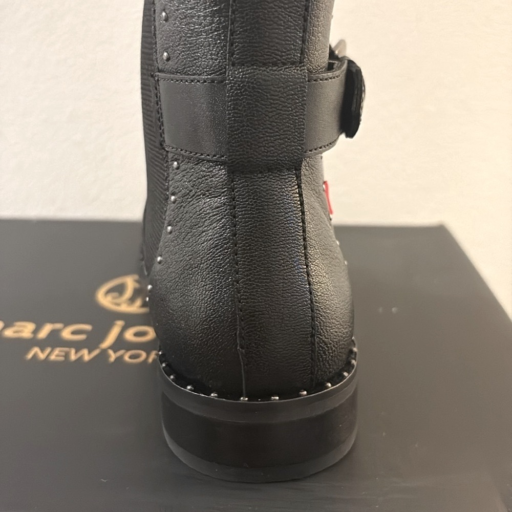 NIB [Marc Joseph] New York Leather Chelsea Studded Buckle Bootie Women’s Sz 5.5 - Picture 9 of 16